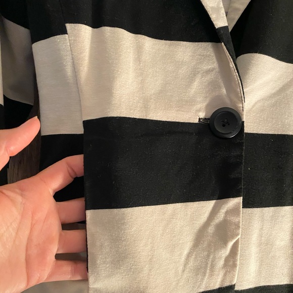 Block striped comfortable suit jacket! - Picture 3 of 3